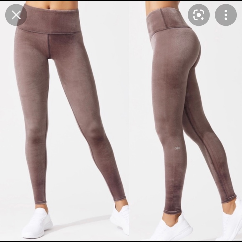 Alo yoga velvet pants .